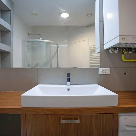 Maximus Apartment