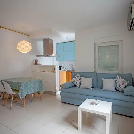 Maximus Apartment *